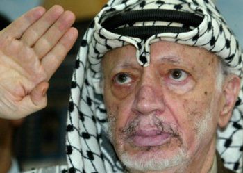 Władze szpitala zaprzeczają informacjom o śmierci Arafata