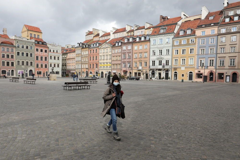 Warszawa znajdzie się w żółtej strefie; od soboty nowe obostrzenia