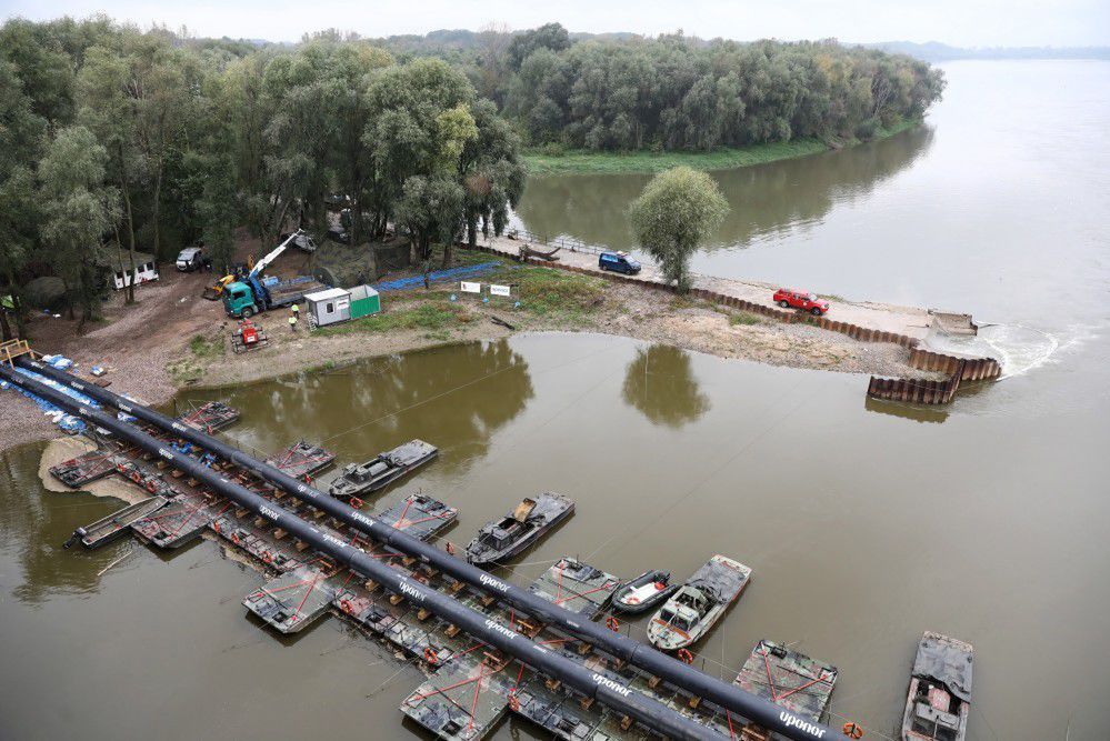 Warszawa: trwa demontaż tymczasowego rurociągu do “Czajki”; ścieki płyną do Wisły