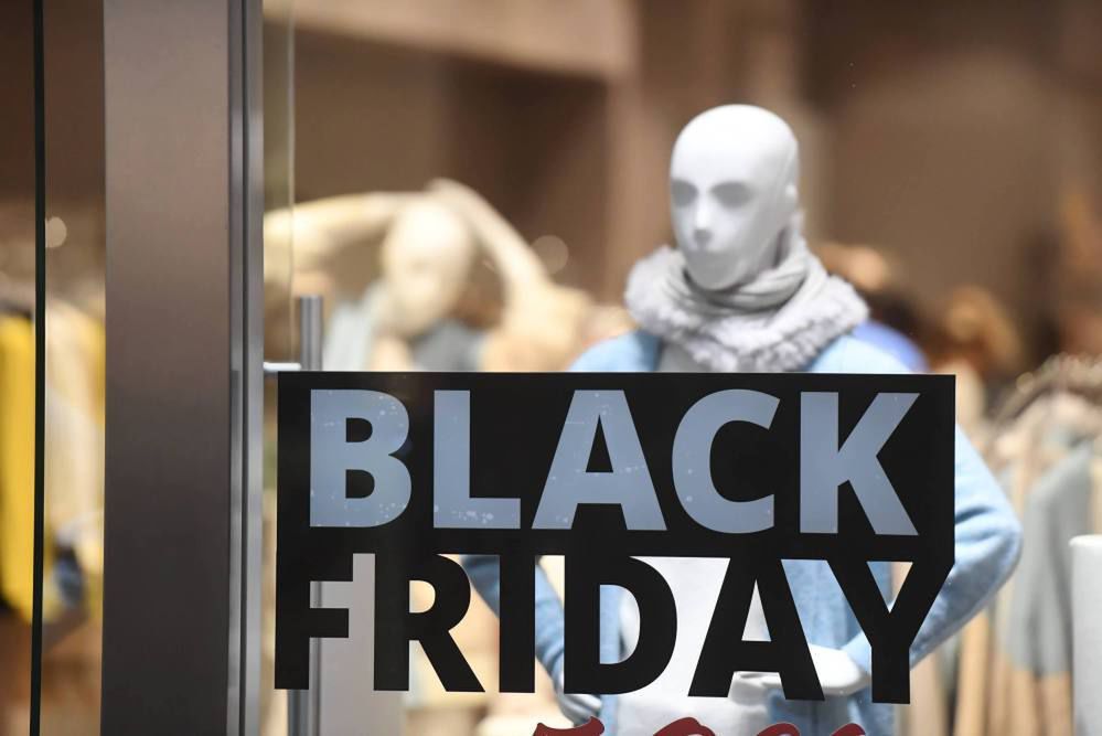 W tym roku Black Friday bez rozmachu i głównie w interecie