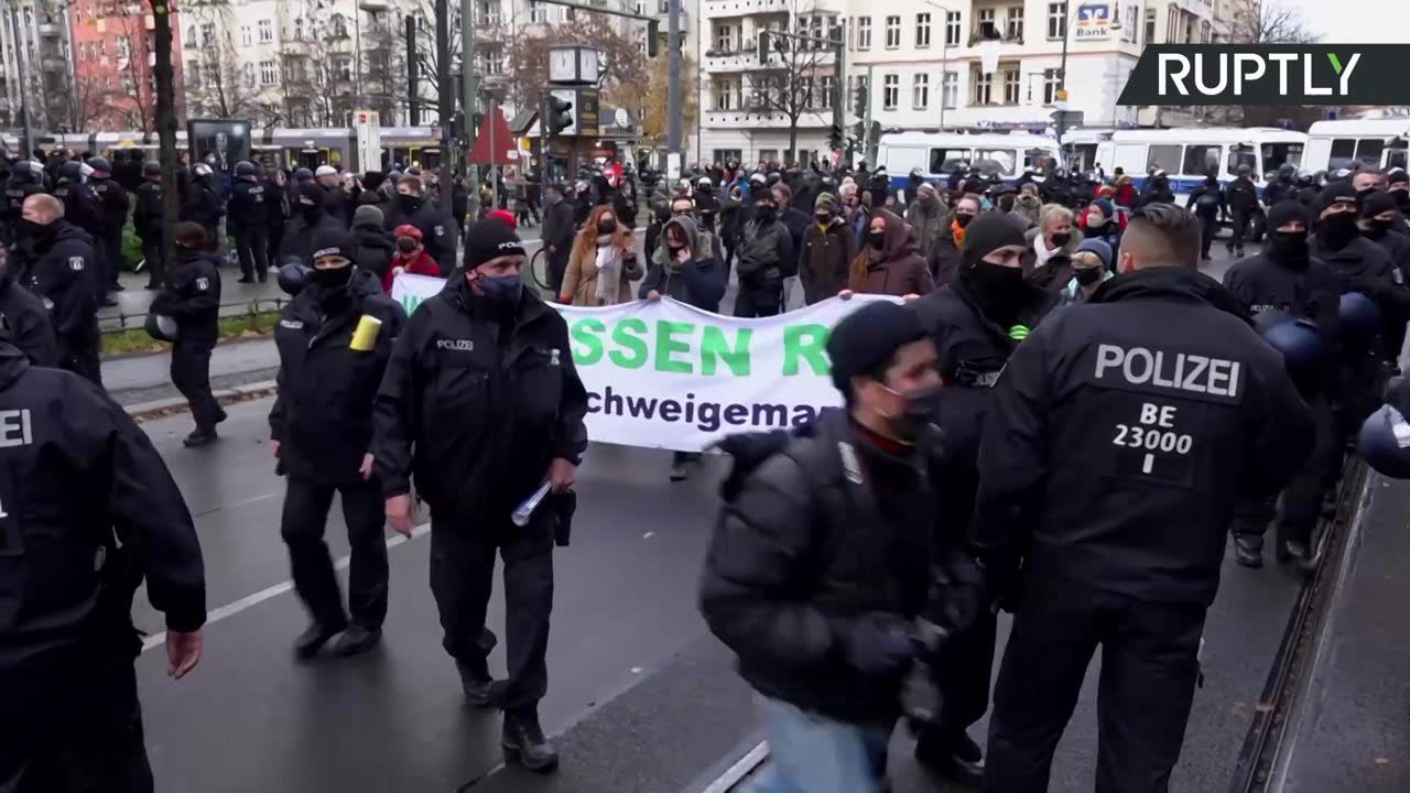 Starcia policji z protestującymi w Berlinie