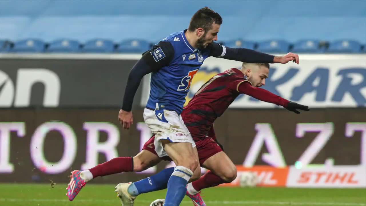 Pogoń Szczecin rozgromiła na wyjeździe Lecha Poznań 4:0 w zaległy spotkaniu 5. kolejki ekstraklasy