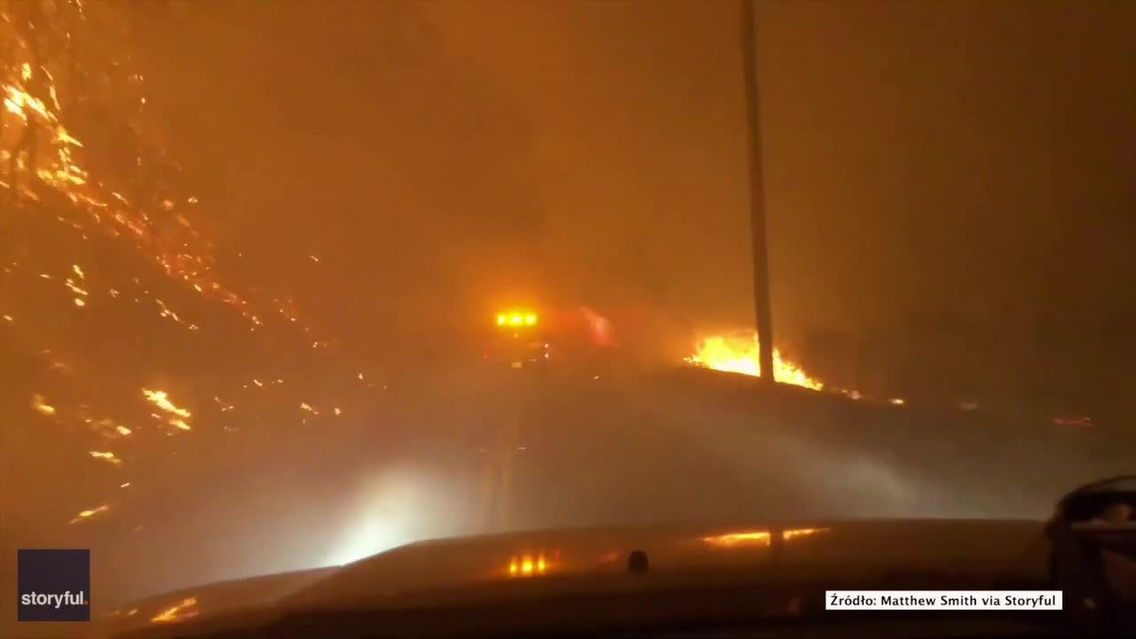 Potężne płomienie wzdłuż drogi. Fotograf opublikował nagranie z przejazdu przez płonące tereny w Kalifornii