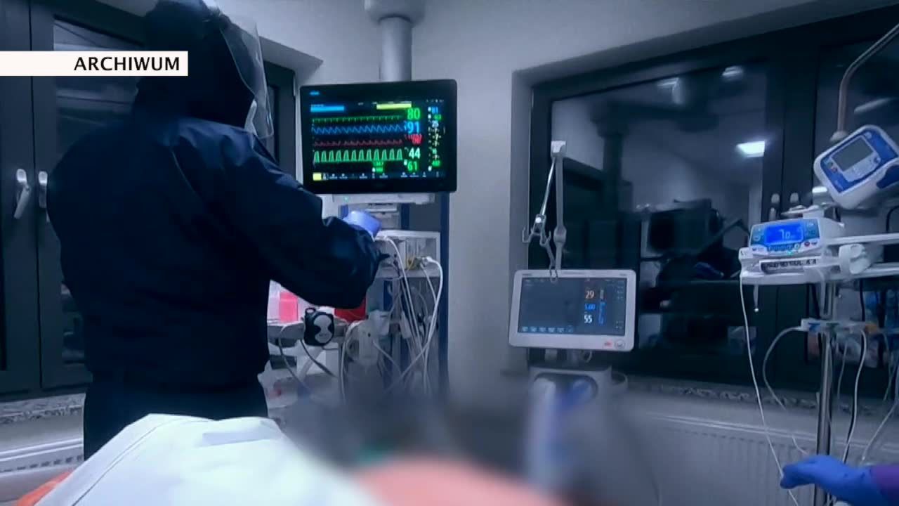 “Pacjentów przybywa szybciej niż jesteśmy w stanie wypisywać”. Rekord zakażeń koronawirusem w Małopolsce