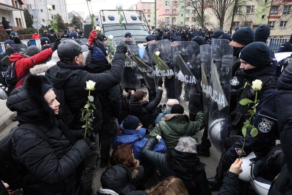 Białostocki sąd uniewinnił kobiety obwinione o udział w próbie zablokowania marszu w Hajnówce