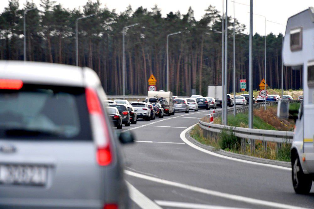 Stopniowo ustępują korki przed bramkami A1 w Rusocinie