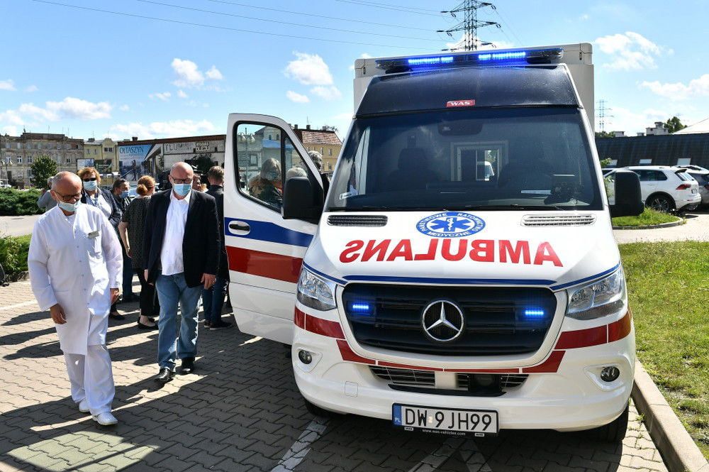 Karetka wyposażona w ECMO dla szpitala klinicznego we Wrocławiu