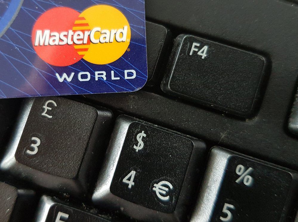 Jedenaście datkomatów od Mastercard i Caritas Polska stanie w kraju do końca października