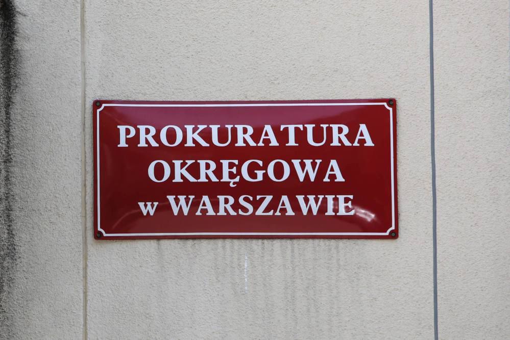 Były wiceprezes PGE doprowadzony do prokuratury, ma usłyszeć zarzuty korupcyjne