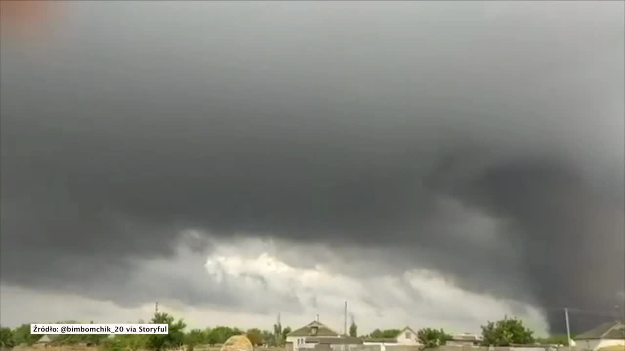 Niszczycielskie tornado na Ukrainie. Zniszczone setki budynków