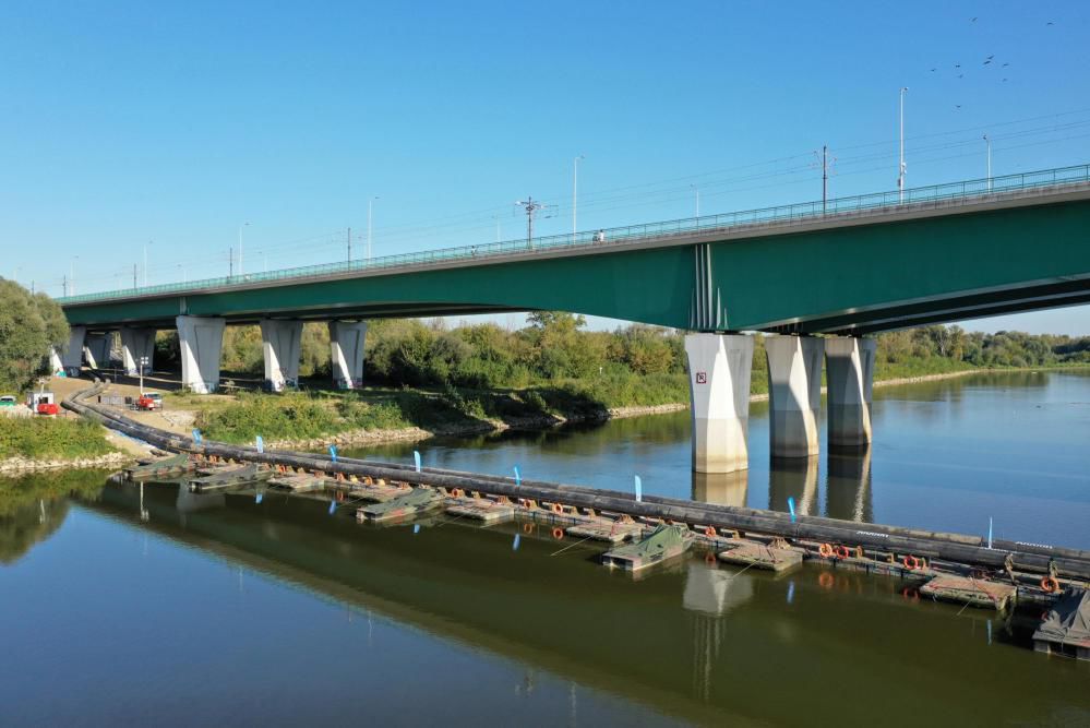 Tymczasowy rurociąg gotowy, od niedzieli ścieki nie trafiają do Wisły