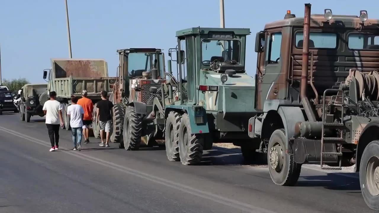 Ciężki sprzęt dotarł na Lesbos. Rusza odbudowa obozu dla uchodźców