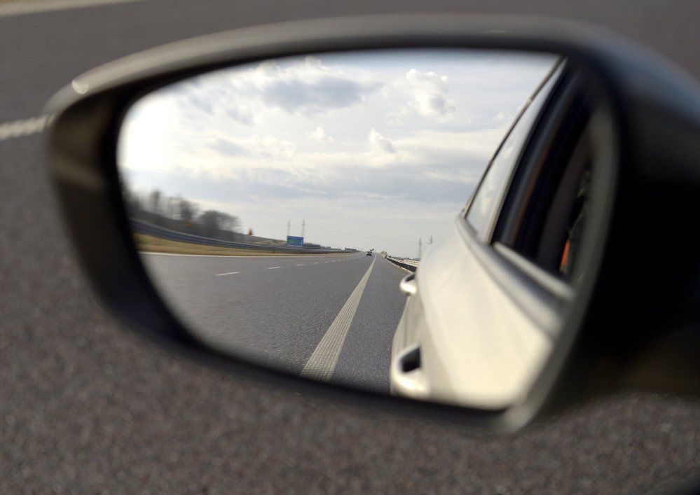 Starcie grupy mężczyzn na autostradzie A4; policja bada sprawę