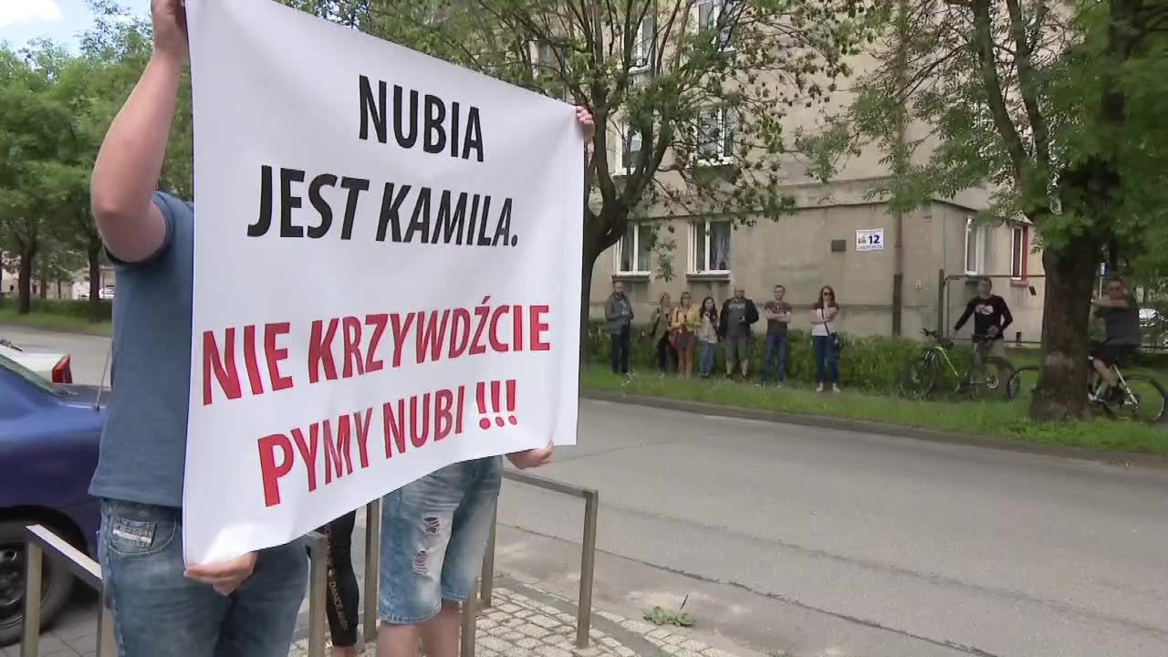 Uciekł z pumą do lasu, zgłosił się na komendę. Jego znajomi zorganizowali demonstrację wsparcia dla Kamila i Nubii