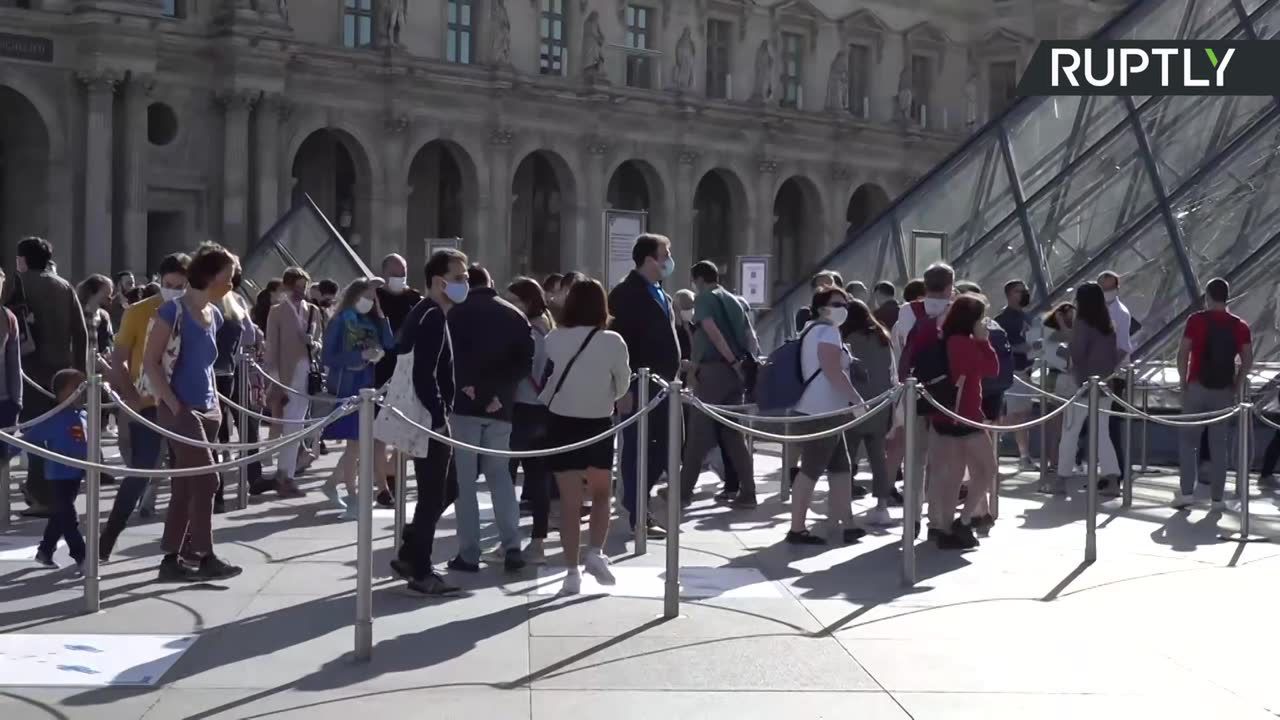 Luwr ponownie otwarty. Zwiedzanie tylko przy zachowaniu środków bezpieczeństwa