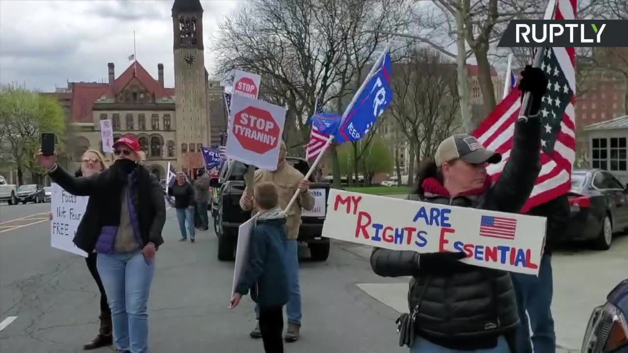 Protest w stolicy stanu Nowy Jork. Demonstranci domagają się otwarcia gospodarki