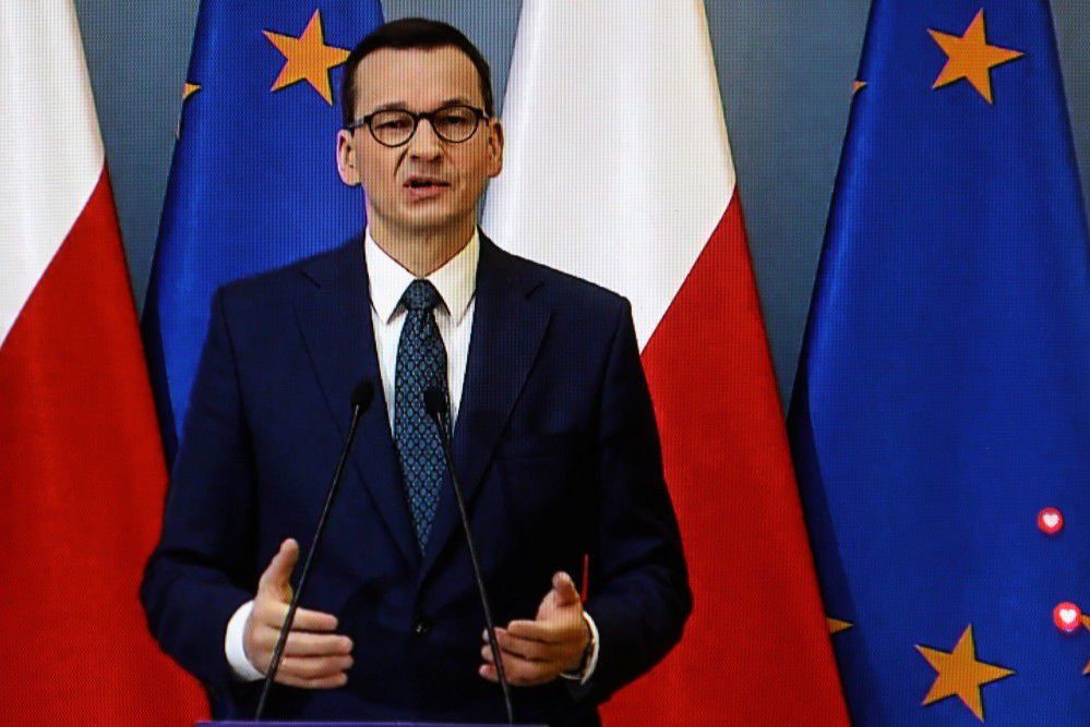 Morawiecki: tarcza antykryzysowa i finansowa mają służyć ratowaniu miejsc pracy