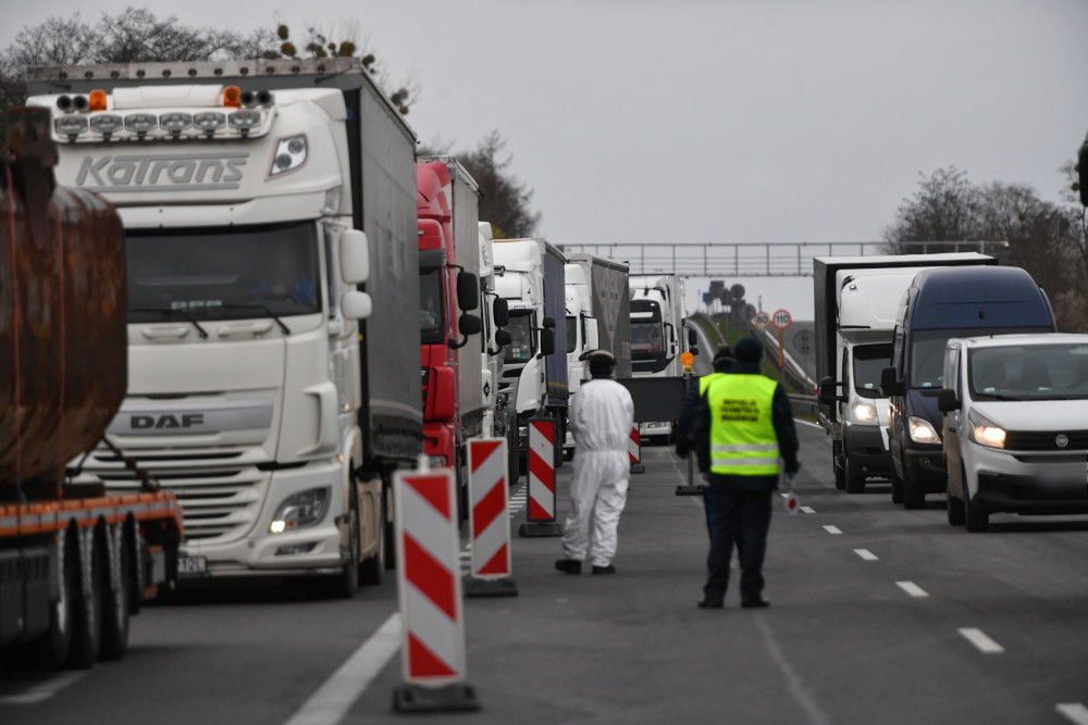 Kontrole graniczne przedłużone do 12 czerwca