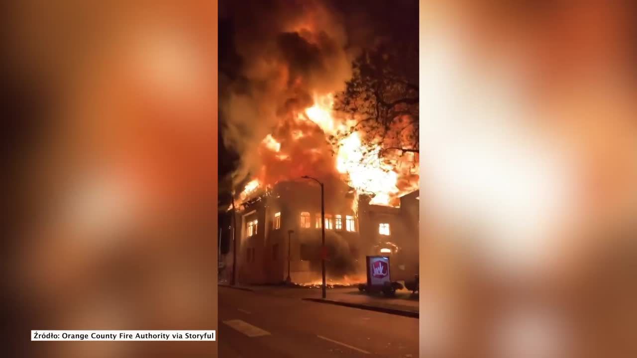 Pożar zabytkowego kościoła w Kalifornii. 100 strażaków skierowanych do walki z ogniem