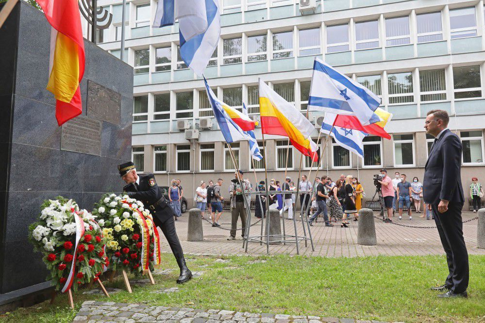 Obchody upamiętniające ofiary spalenia przez Niemców Wielkiej Synagogi w Białymstoku