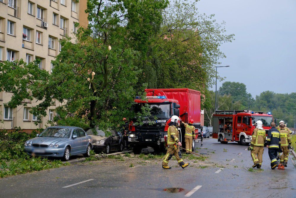 IMGW: ostrzeżenie przed burzami z gradem na Mazowszu, Podkarpaciu i w Małopolsce