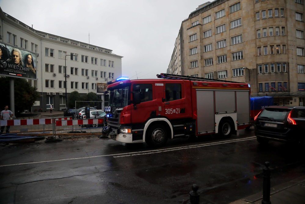 Po przejściu frontu burzowego ponad 1,3 tys. podtopień, uszkodzone budynki, zalane drogi