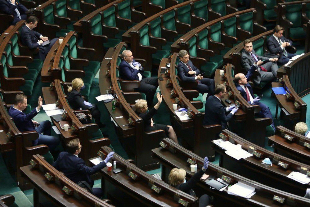 Sejm uchwalił ustawę rozszerzającą kompetencje PFR dot. wsparcia przedsiębiorców w zw. z koronawirusem