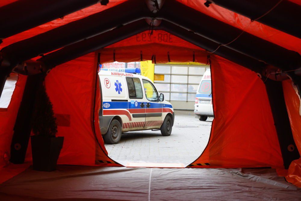 Ministerstwo Zdrowia: zakażenie koronawirusem potwierdzone u 103 osób, trzy z nich zmarły