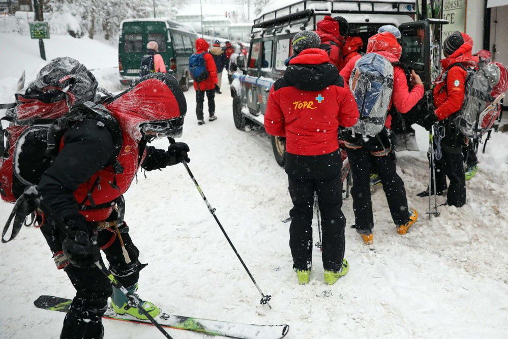 Seria wypadków w Tatrach; śmiertelne na Rysach i Łomnicy