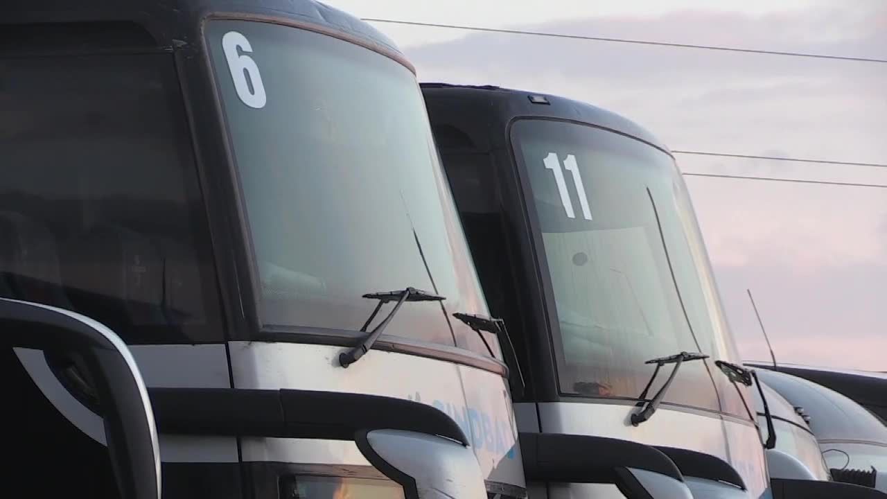 Podróżujący z zakażonym koronawirusem trafią na 14-dniową kwarantannę. Autokar został zdezynfekowany