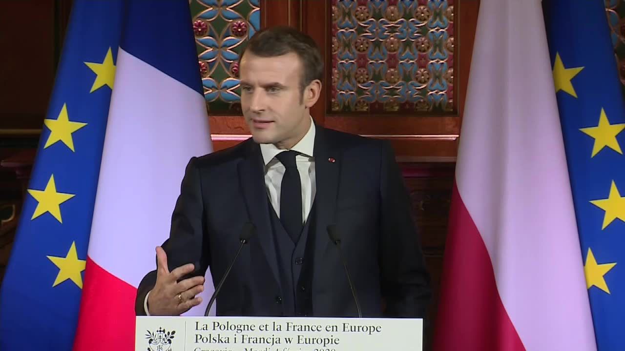 “Mamy do czynienia z rewizjonizmem”. E. Macron krytycznie o polityce historycznej rosyjskich i polskich władz