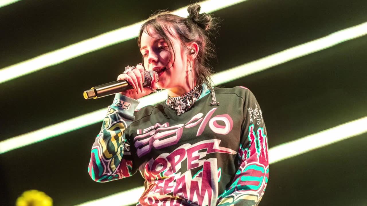 Billie Eilish pierwszą artystką, której piosenka do Bonda jest na pierwszym miejscu listy przebojów