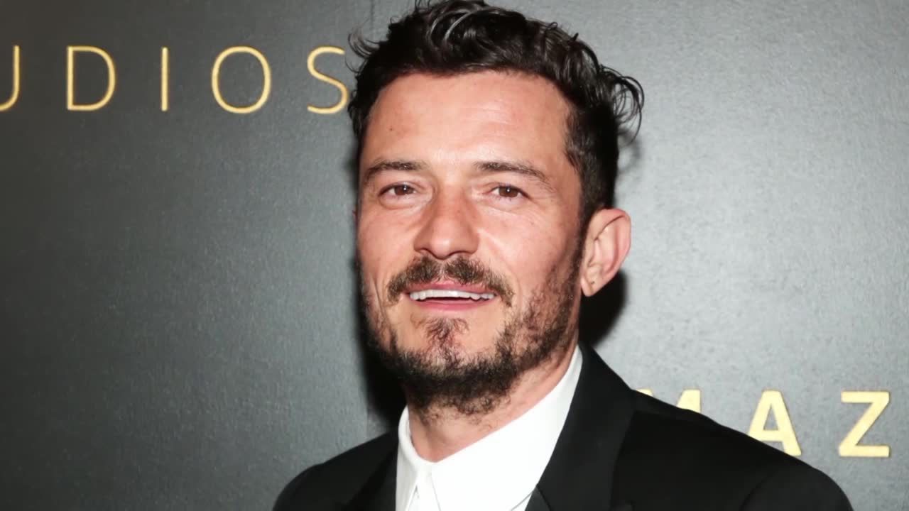 Orlando Bloom poprawił swój tatuaż. Gwiazdor miał błąd w imieniu syna zapisanym alfabetem Morse’a