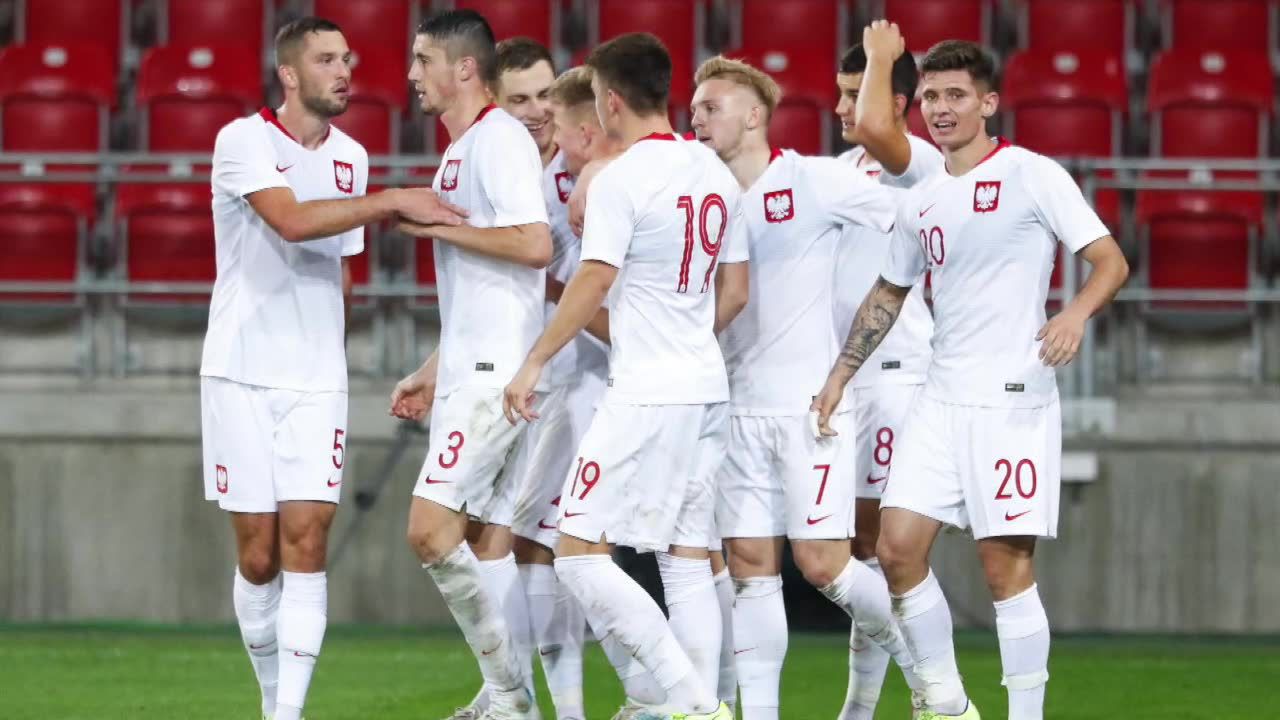 Kolejny sukces kadry Czesława Michniewicza. Polska wygrała z Serbią 1:0 i przybliżyła się do awansu na mistrzostwa Europy U21