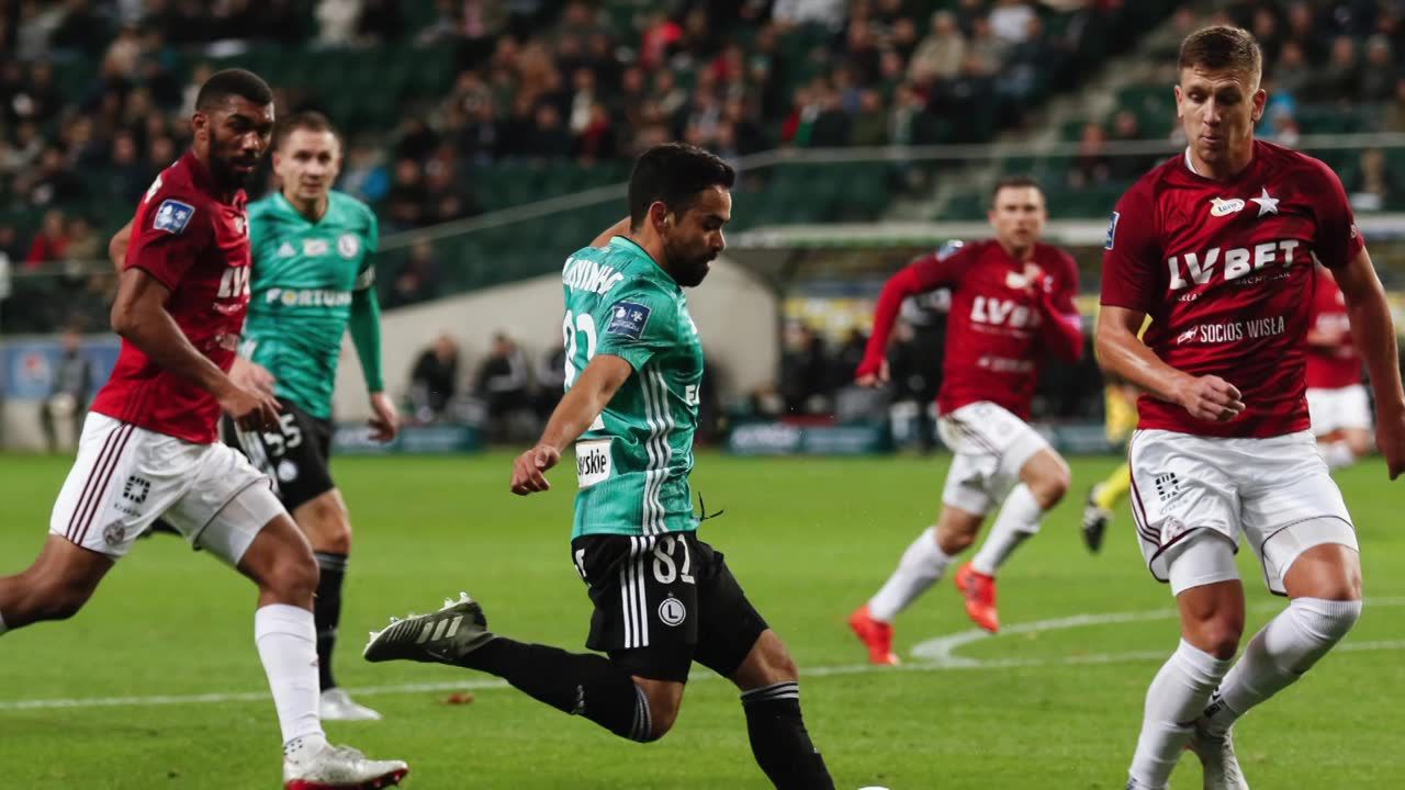 ligowym klasyku Legia Warszawa rozbiła Wisłę Kraków. Hat-trick Jose Kante