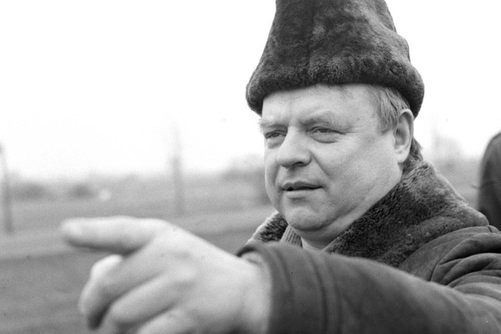 Alternatywy 4 – PRL w krzywym zwierciadle