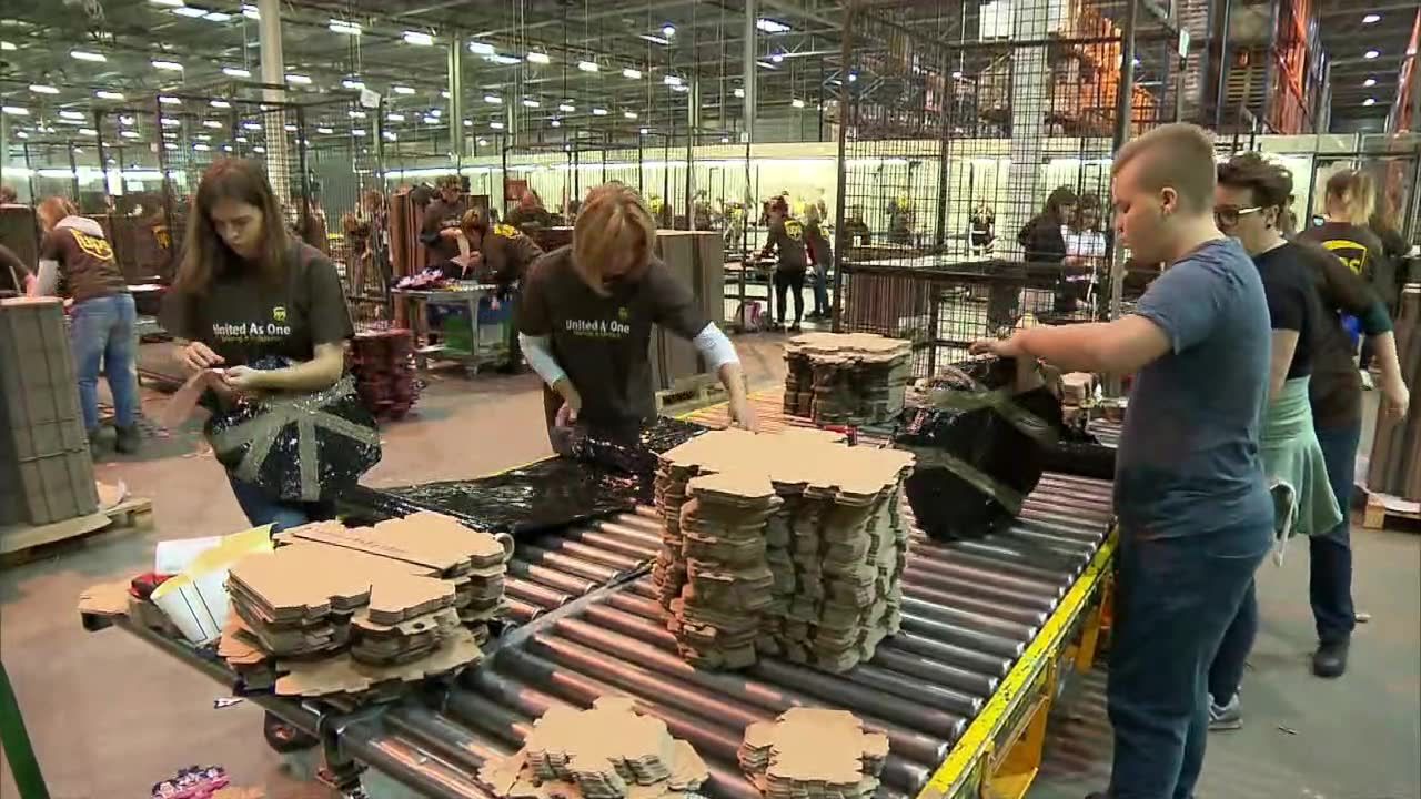 Roześlą około 160 tysięcy puszek do 1700 sztabów. Przygotowania do 28. finału WOŚP