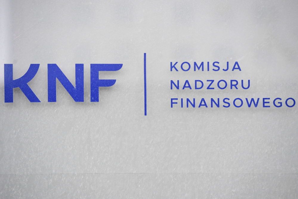 KNF: kary pieniężne dla PZU, Altus TFI i DM BOŚ