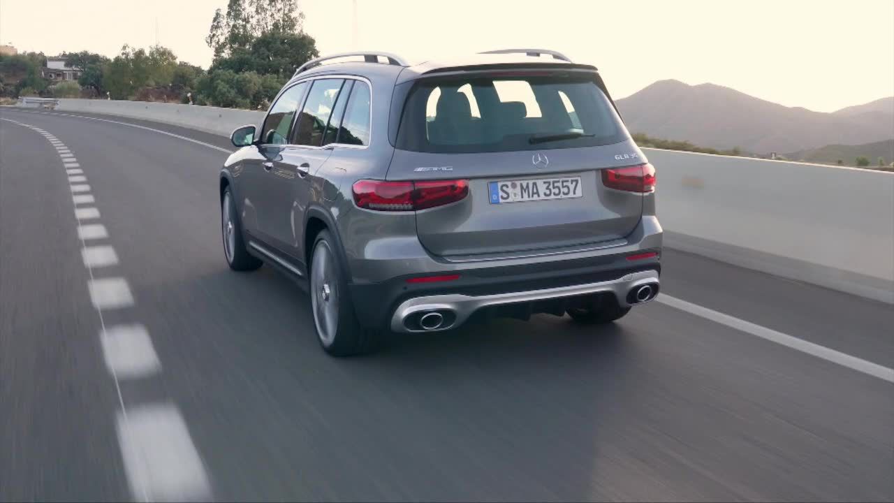 Mercedes pochwalił się nowym modelem.