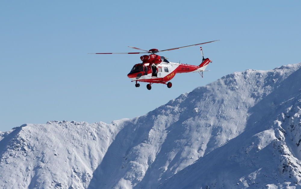 Tatry: trwają dwie akcje ratunkowe w bardzo trudnych warunkach