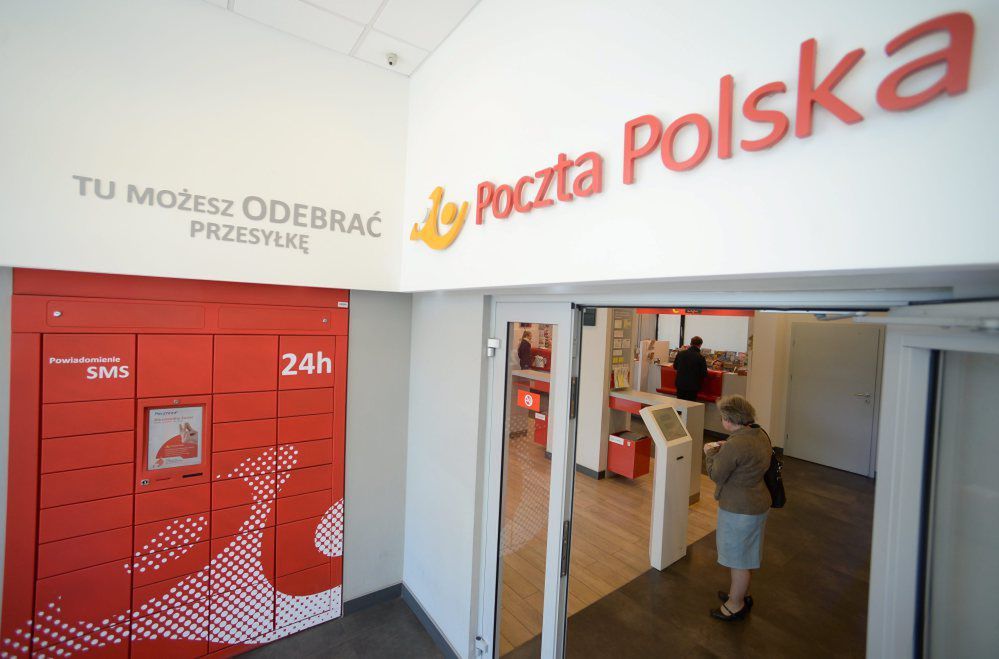 Poczta Polska: o 230 proc. wzrosła w I półroczu br. liczba paczek w punktach odbioru