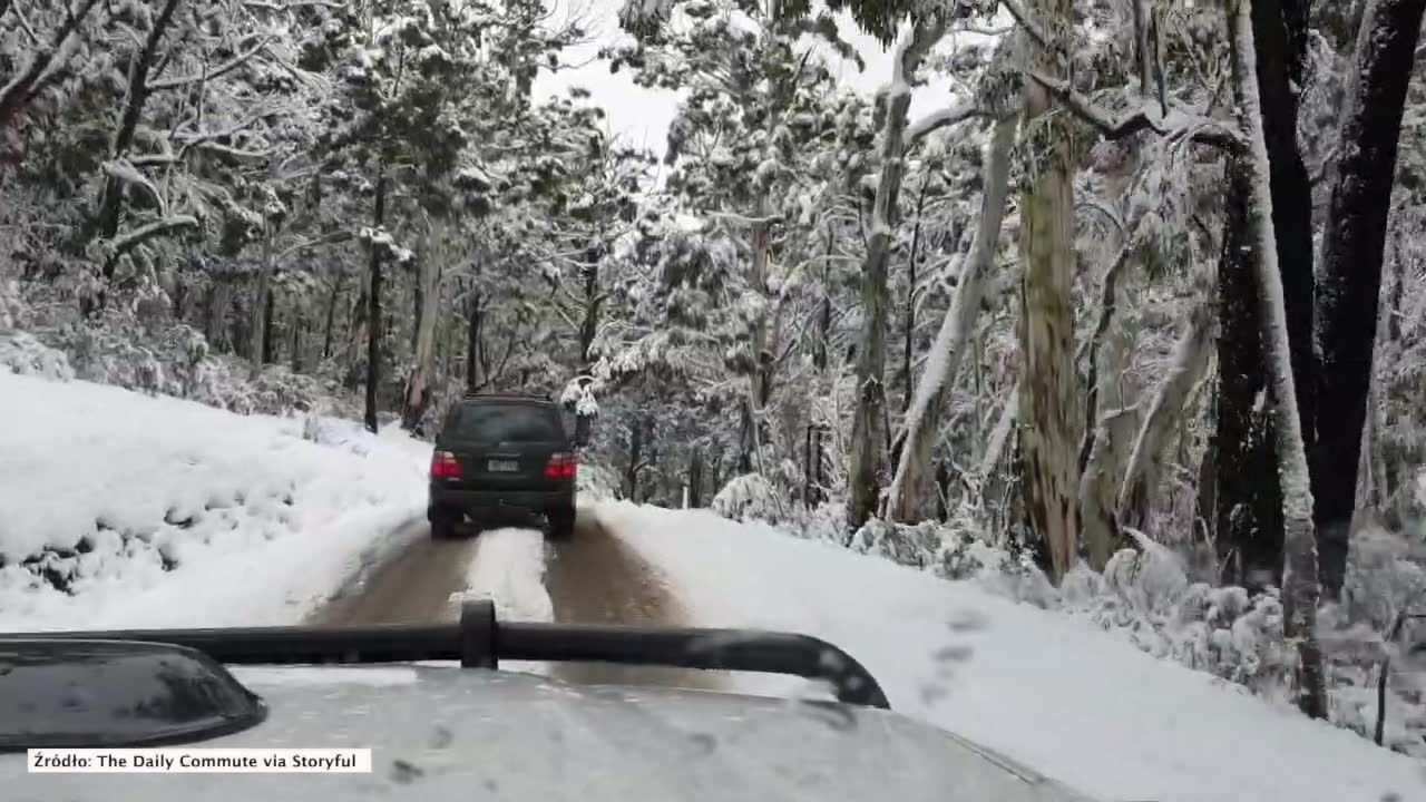 Wyzwanie dla kierowców w Australii. Na południu kraju spadł śnieg