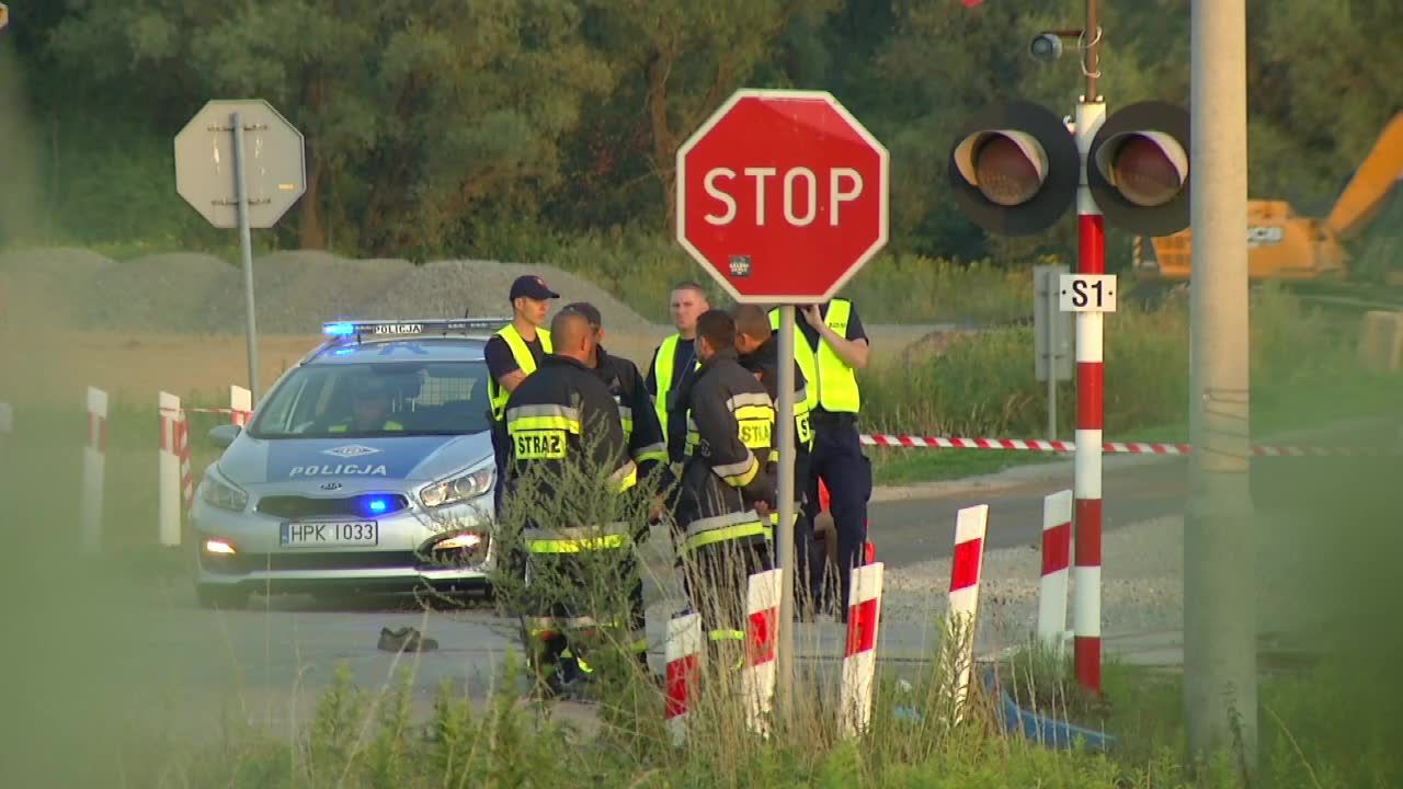 Nie żyje motocyklista, który na niestrzeżonym przejeździe kolejowym zderzył się z szynobusem