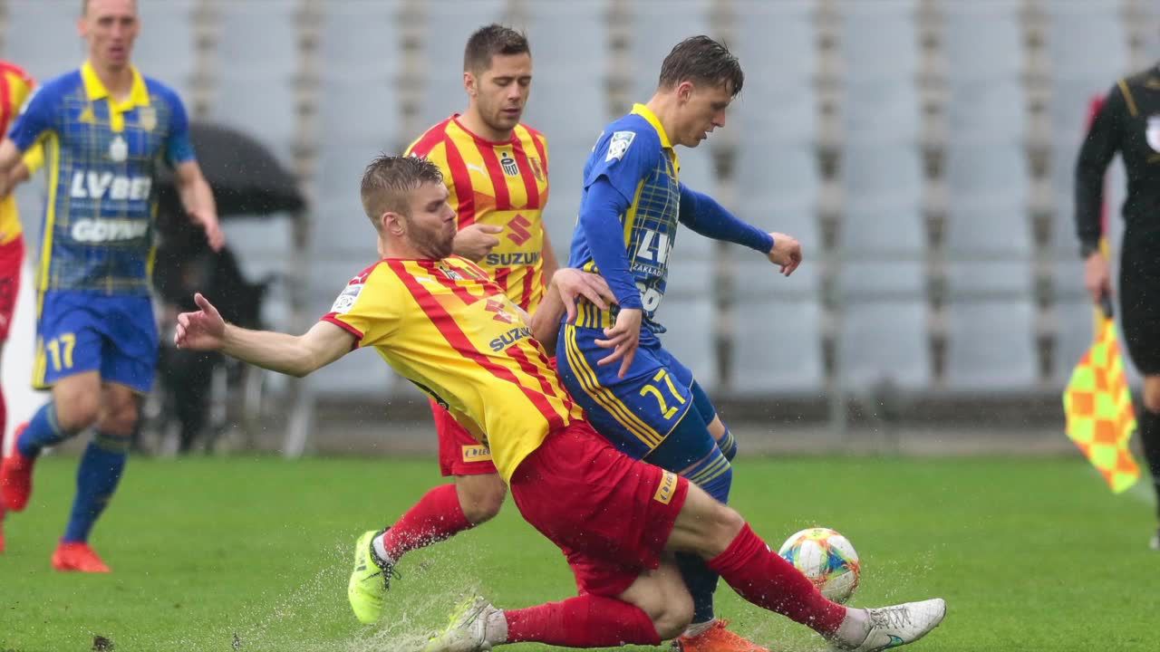 Duży krok Arki w kierunku utrzymania. Gdynianie pokonali na wyjeździe Koronę Kielce