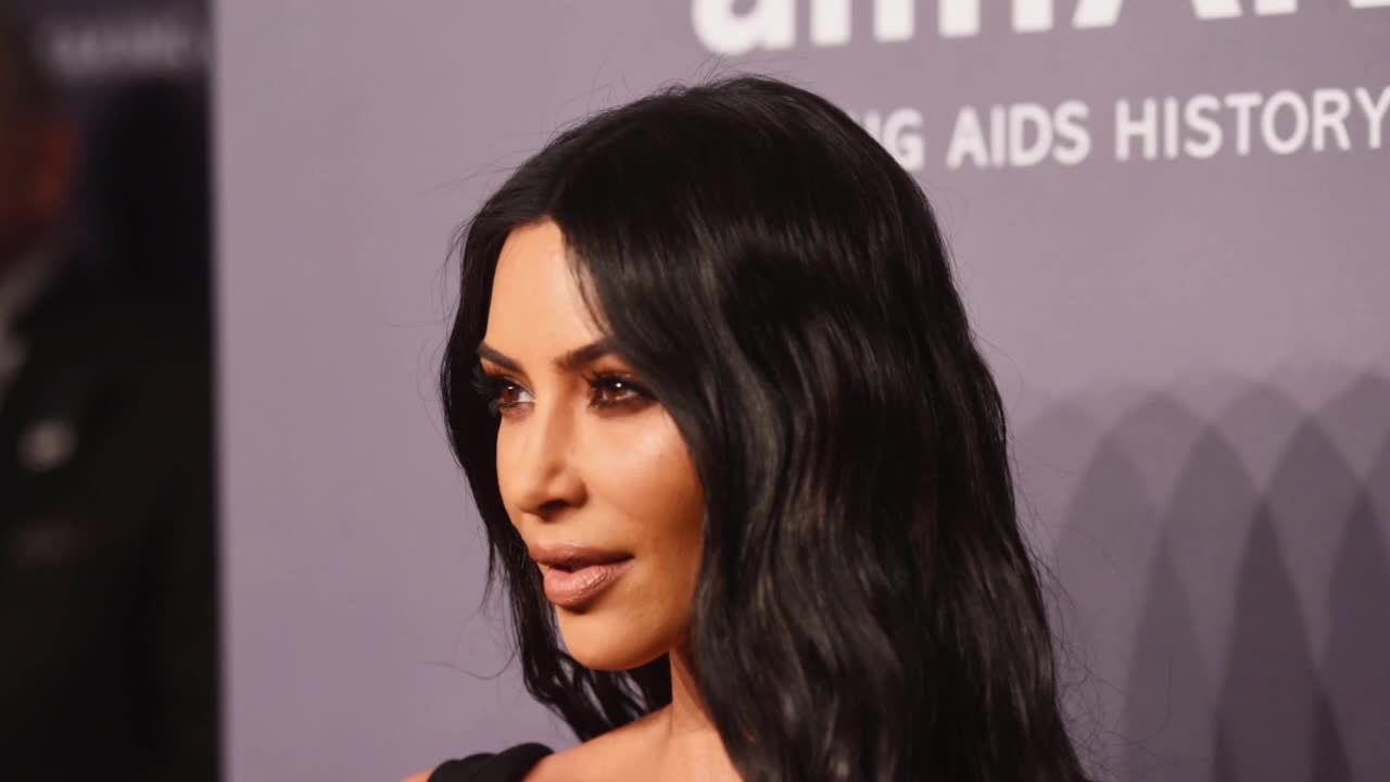 Kim Kardashian skrytykowana przez Japończyków za nazwę linii bielizny modelującej Kimono