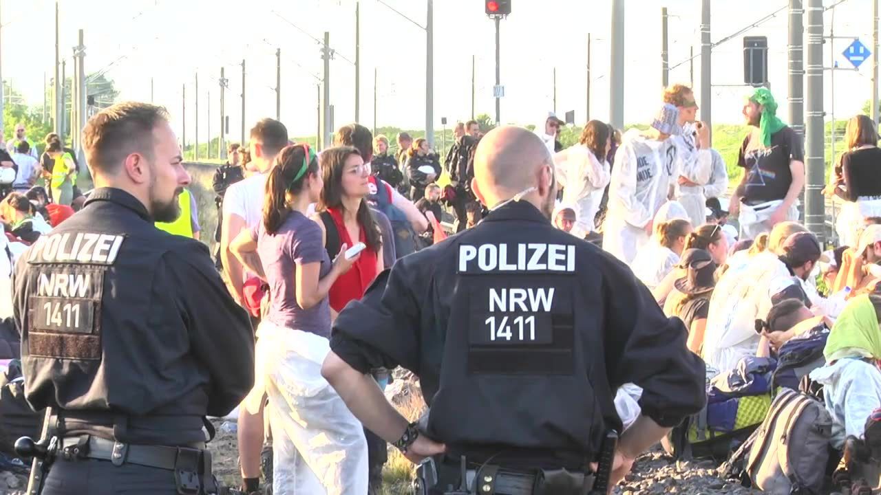 Protest przeciwko węglowi w Niemczech. Ekolodzy zablokowali stację kolejową w pobliżu elektrowni