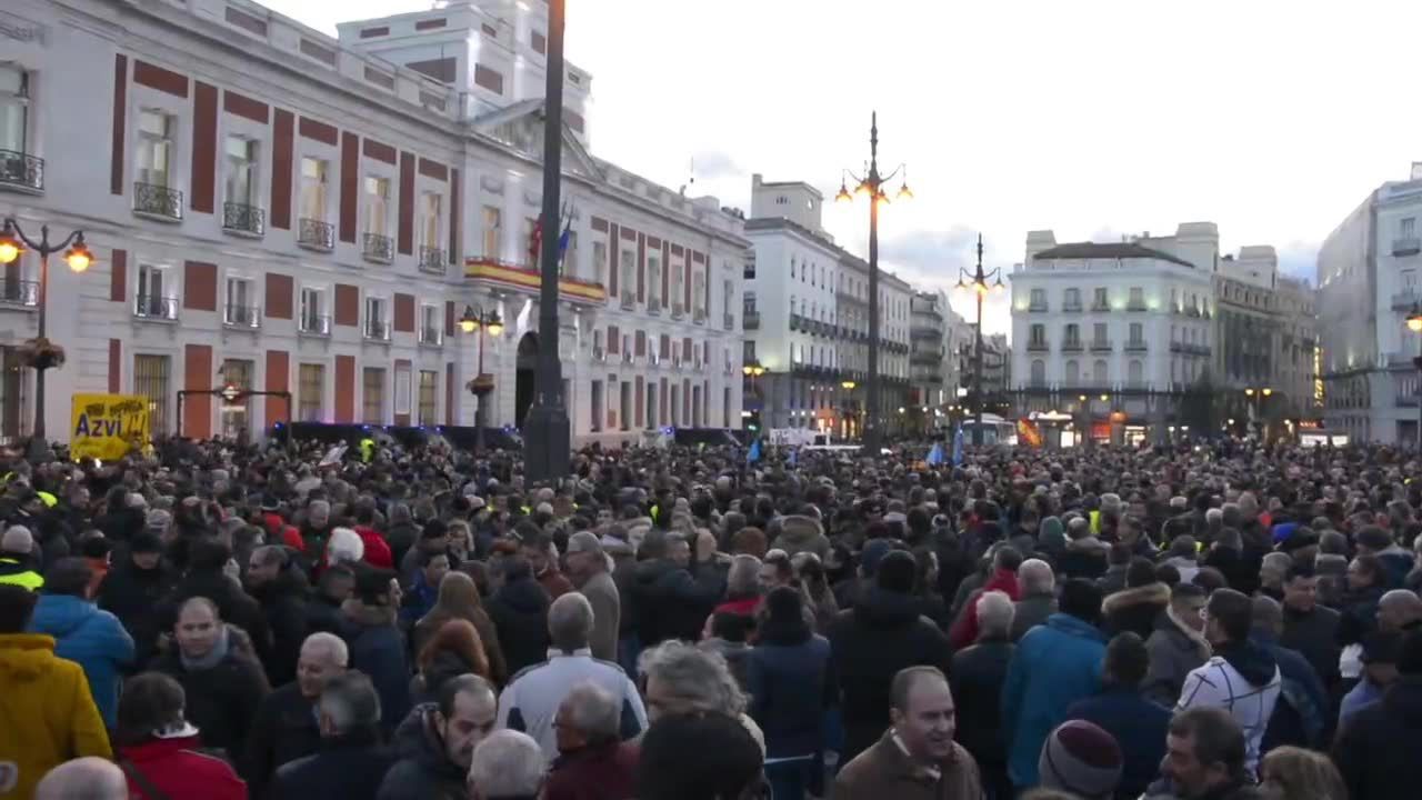 Domagają się regulacji rządu i pomocy Brukseli. Protest taksówkarzy w Madrycie przeciw Uberowi i Cabify