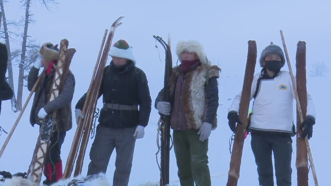 W ciągu jedenastu dni pokonali 300 kilometrów na nartach własnej produkcji. Niezwykły wyczyn chińskich pasterzy