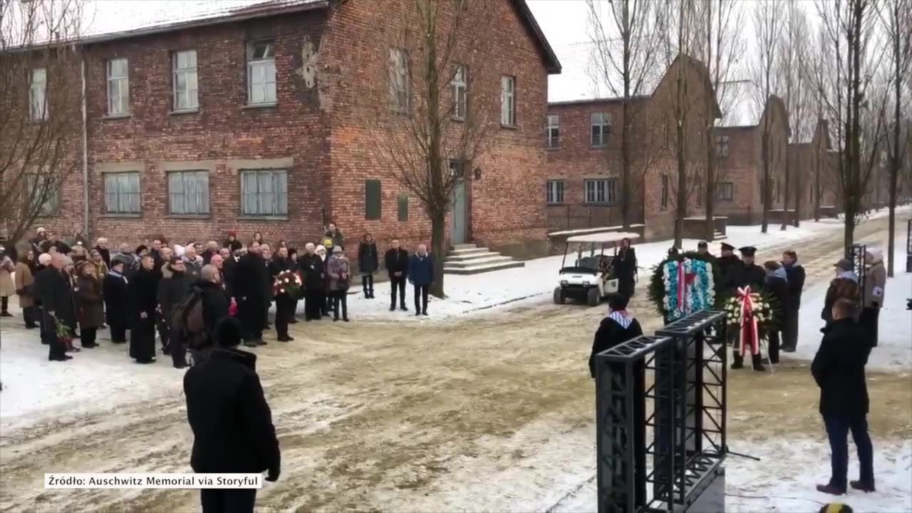 Hymn Polski odegrany w Auschwitz-Birkenau. Uroczystości w 74. rocznicę wyzwolenia obozu