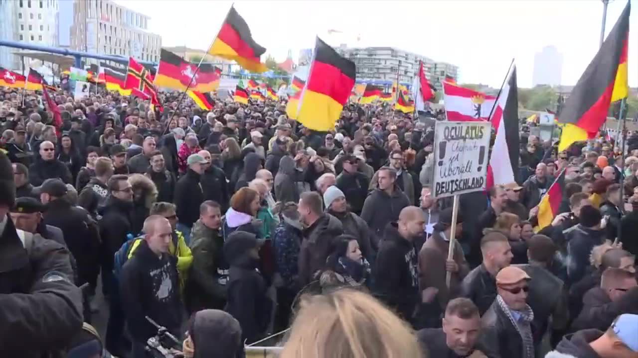 Wielotysięczny antyrządowy protest w Berlinie w Dniu Jedności Niemiec